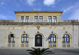 TOWN HALL (THEATER OF ST. GIACOMO)